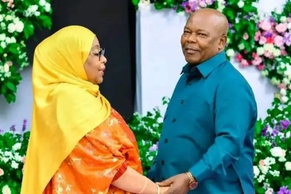 Waa kuma Xaafid Ameir? Ninka daaha gadaashiis ka maamulayay Tanzania?